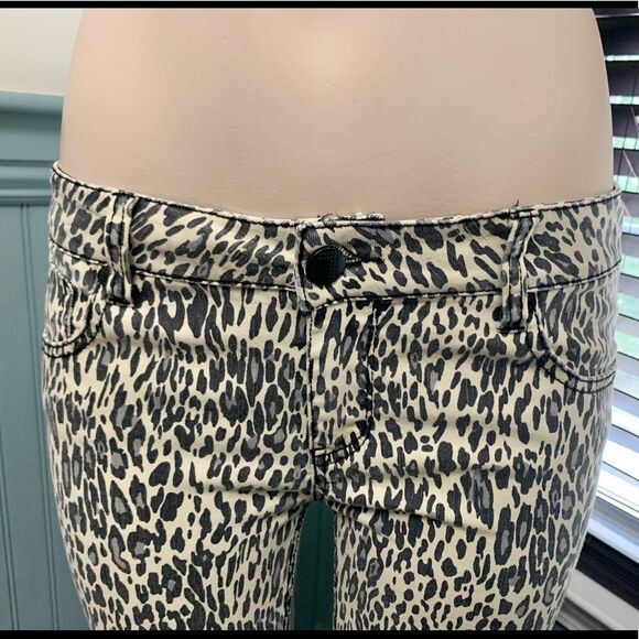 Tinseltown Juniors' Leopard Animal Print Low Rise Ankle Skinny Jeans Size 11 Jr - Picture 2 of 6